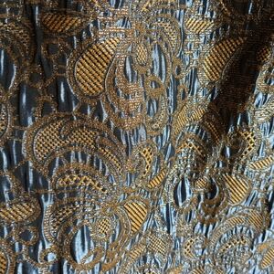 NWOT Doncaster Skirt Metallic Brocade